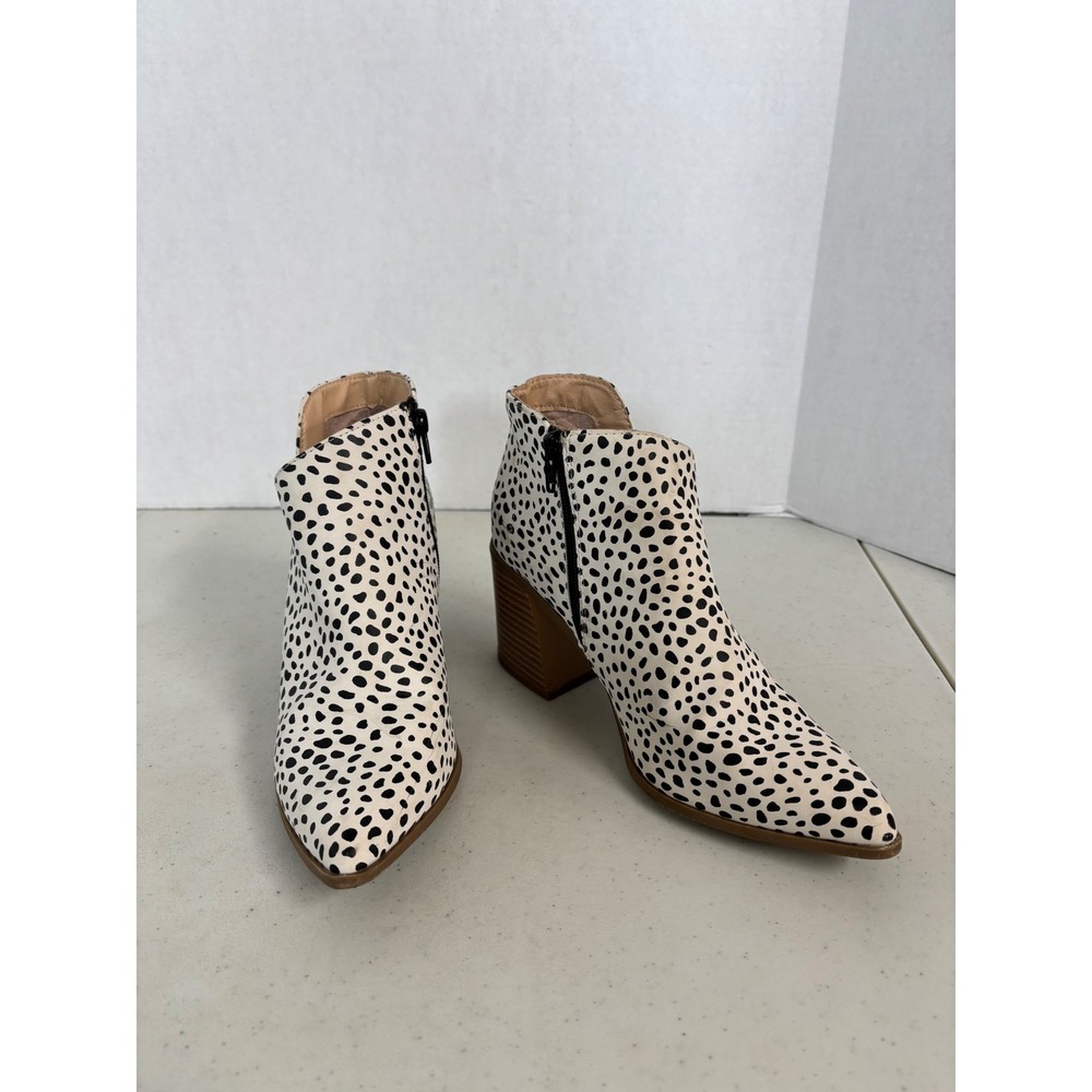 Serra Dalmatian Print Ankle Booties Womens 8 Pointed Toe Block Heel‎ Side Cutout